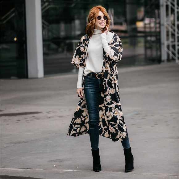 NWT Maison du Soir Selene Floral Robe- Gold Multi - Picture 3 of 6